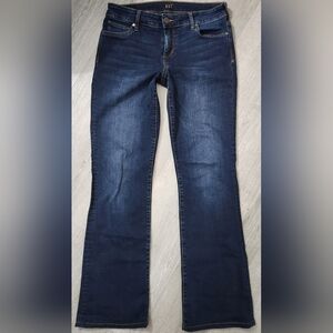 Kut From The Kloth Farrah Baby Bootcut Size 8 Medium Wash Jeans 30.5 Inseam